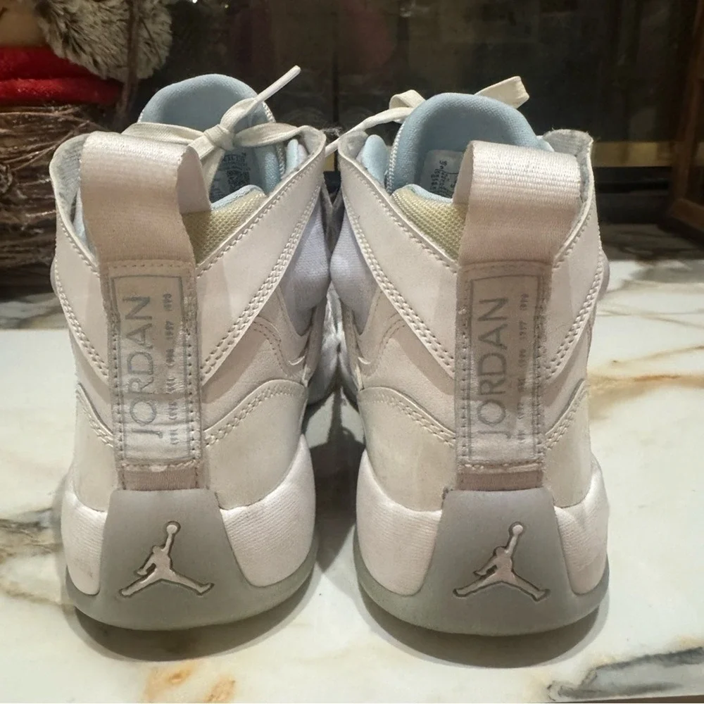 Nike jordan sneakers